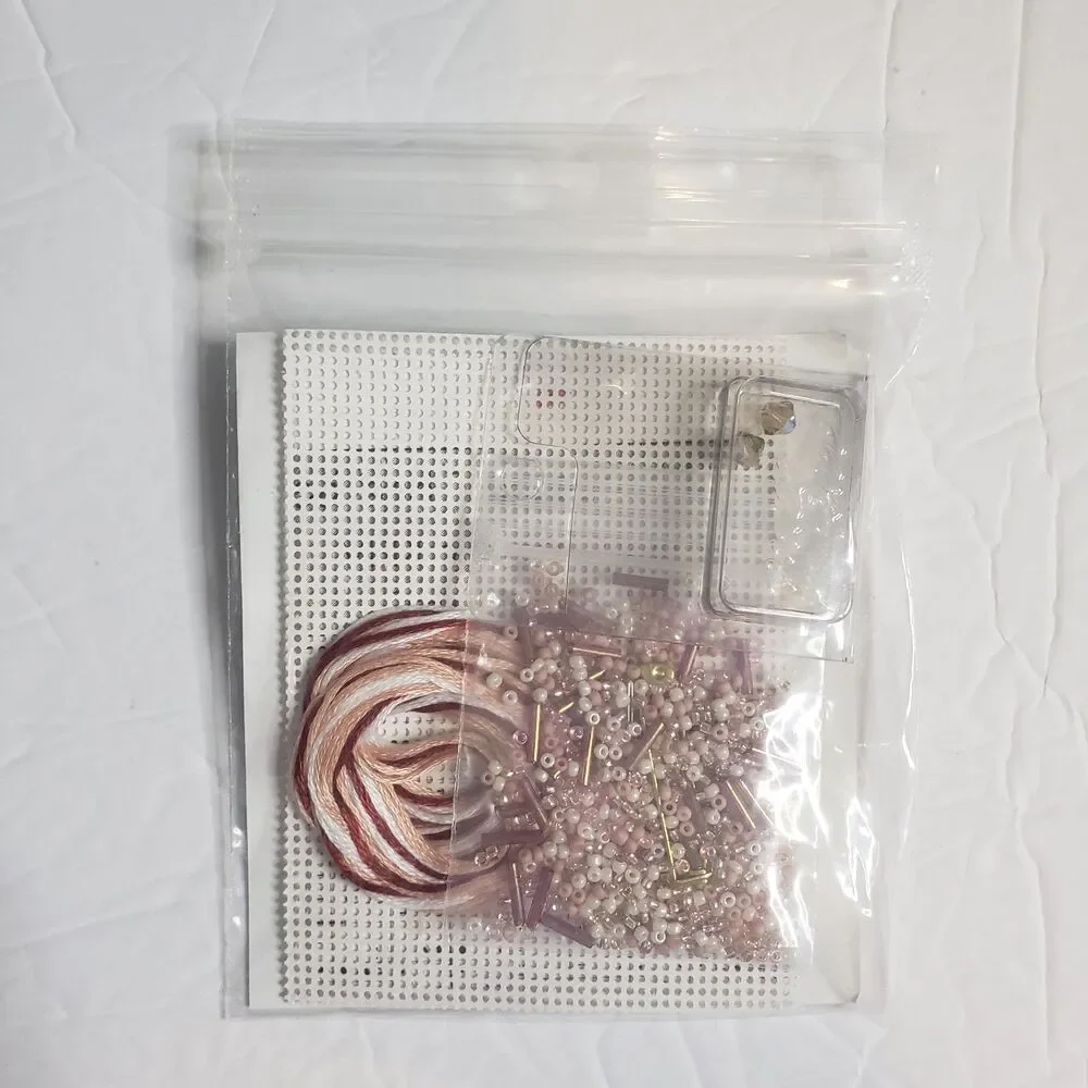 MILL HILL Rose Dragonfly Pin MHDF5 Counted Glass Bead Cross Stitch Kit NEW